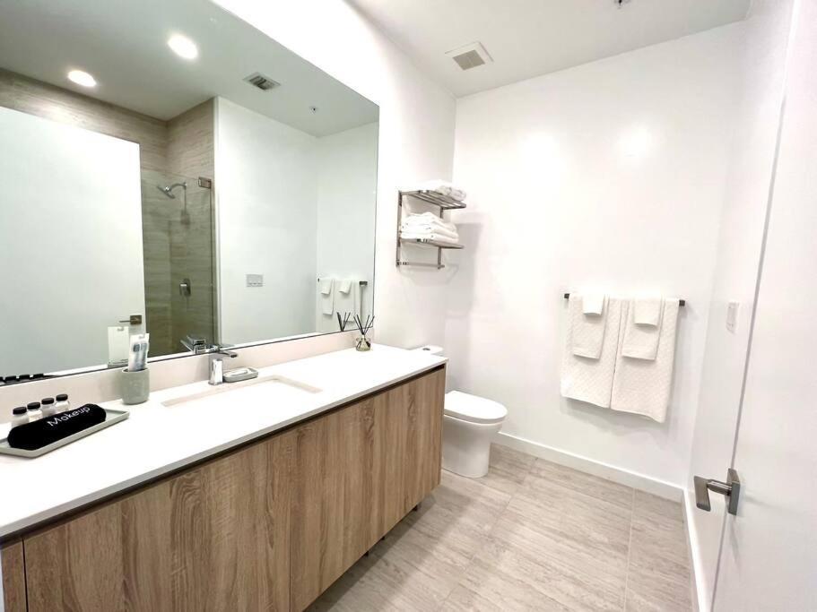 Sleek 2Bd 2Ba Condo In Miami Design District Exteriér fotografie